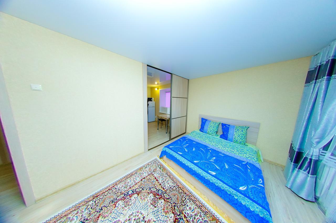 Apart On Slavskogo 14 Ustʼ-Kamenogorsk Dış mekan fotoğraf
